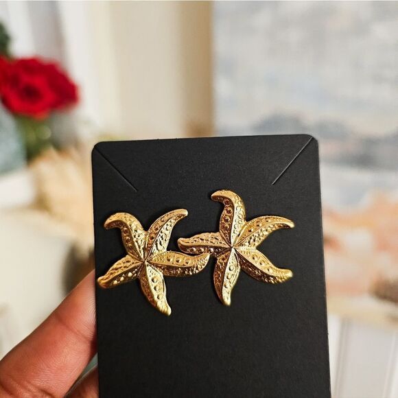 VTG Goldtone Starfish Trendy Boho Pierced Earrings. - Picture 10 of 13